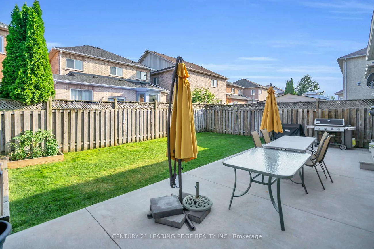288, Kirkvalley, Bayview Wellington, Aurora
