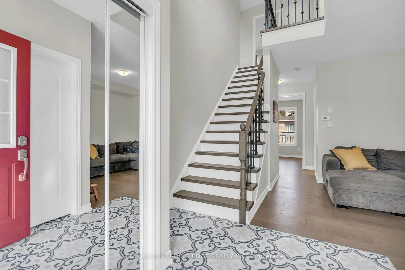 288, Kirkvalley, Bayview Wellington, Aurora