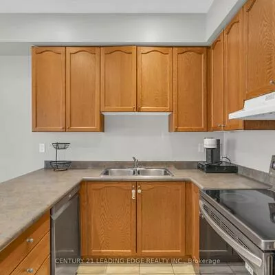 288, Kirkvalley, Bayview Wellington, Aurora