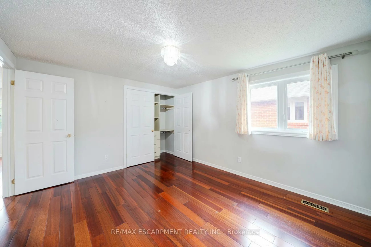 102, Crawford Rose, Aurora Heights, Aurora
