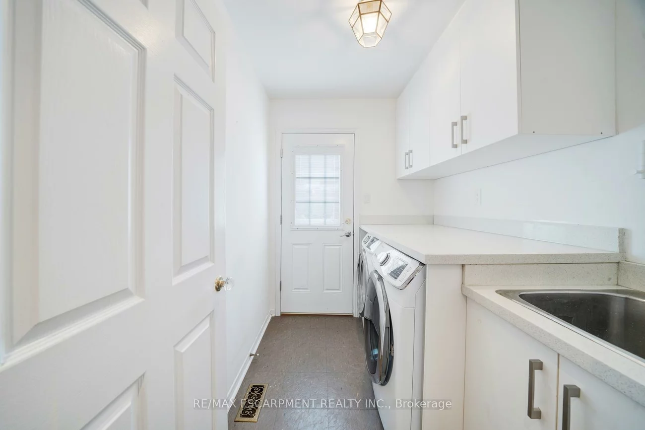 102, Crawford Rose, Aurora Heights, Aurora