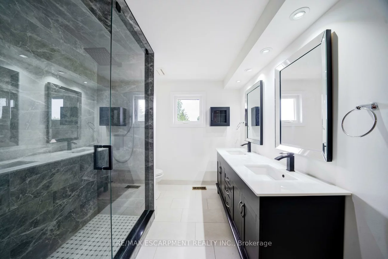 102, Crawford Rose, Aurora Heights, Aurora