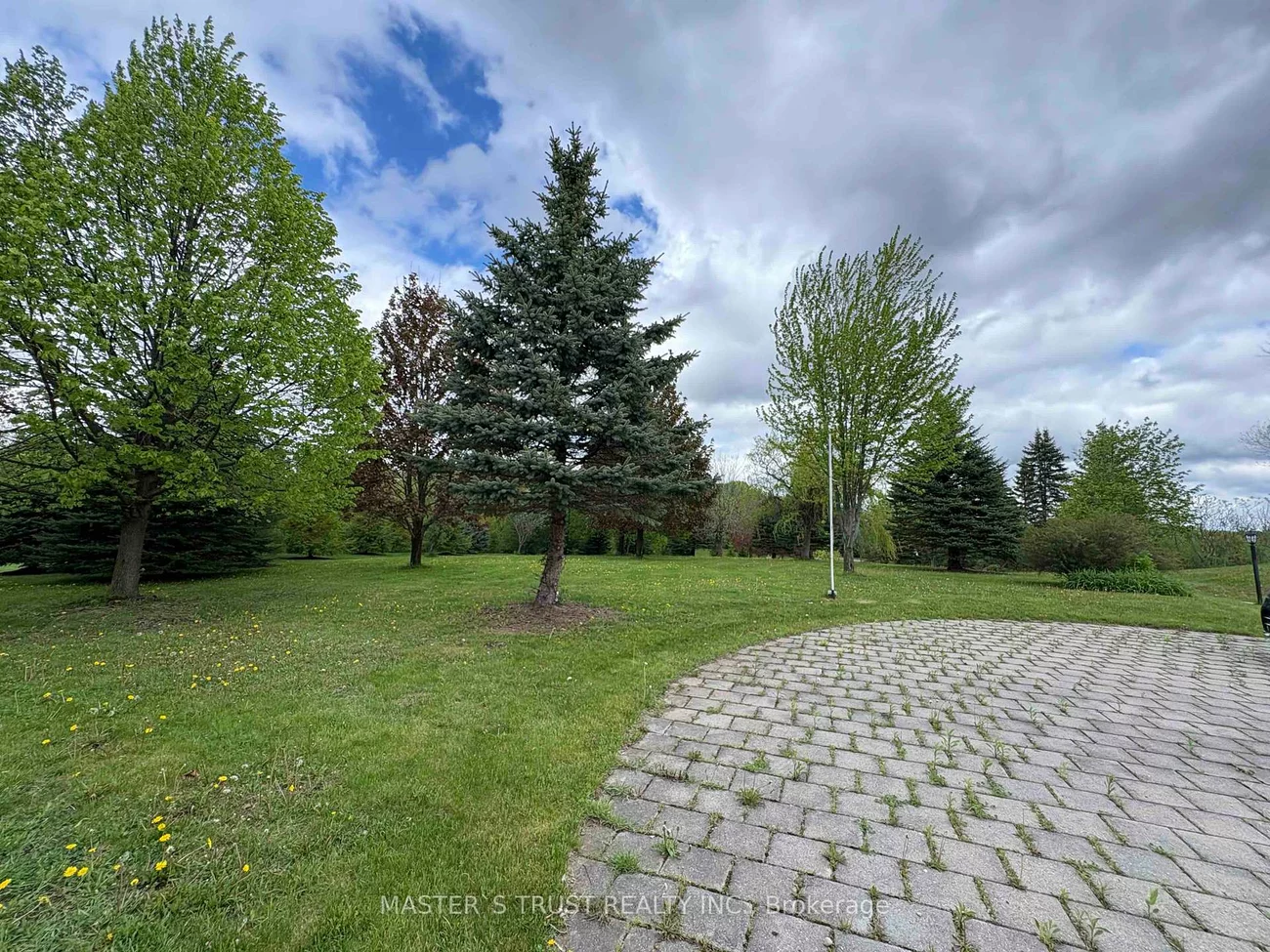 17, Ing, Bayview Southeast, Aurora