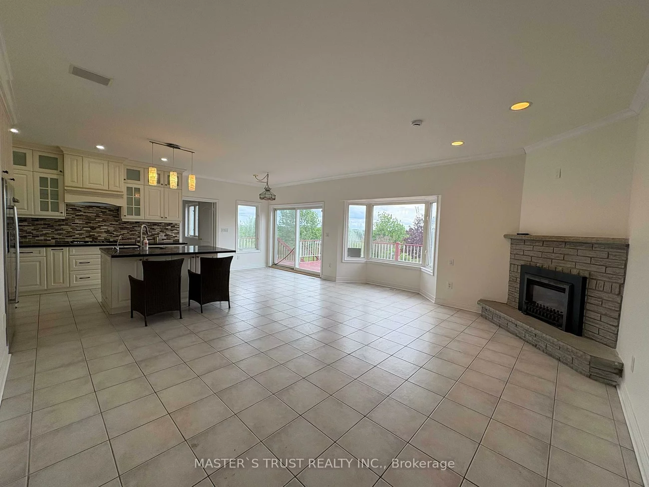 17, Ing, Bayview Southeast, Aurora