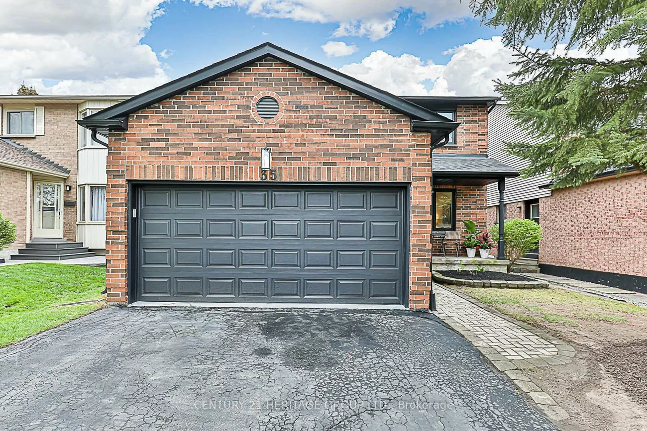 35, Buchanan, Aurora Village, Aurora