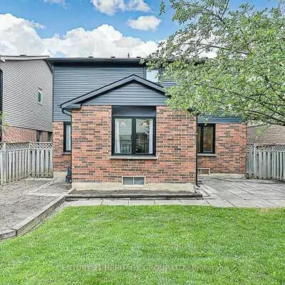 35, Buchanan, Aurora Village, Aurora