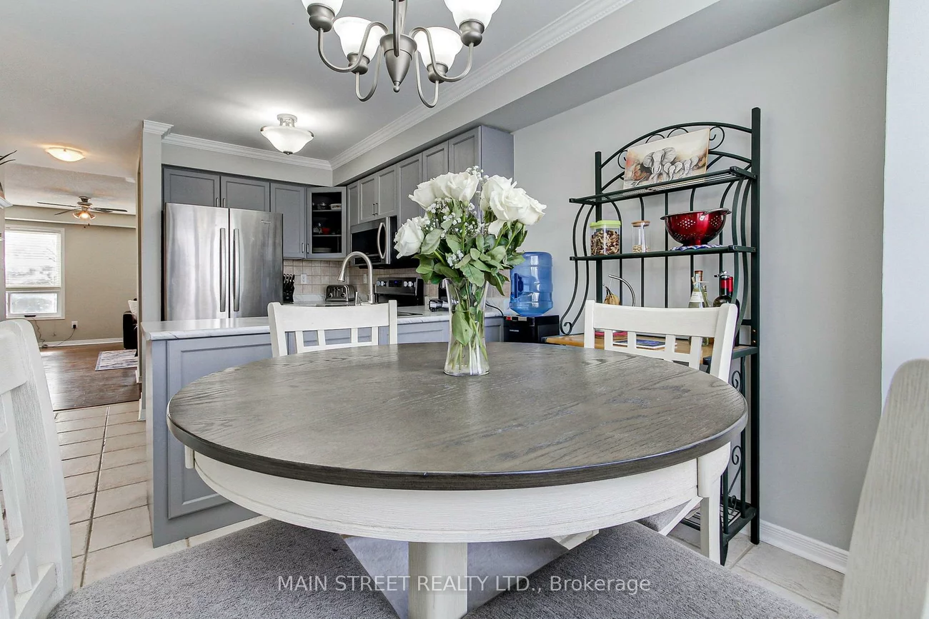75, Baywell, Bayview Wellington, Aurora