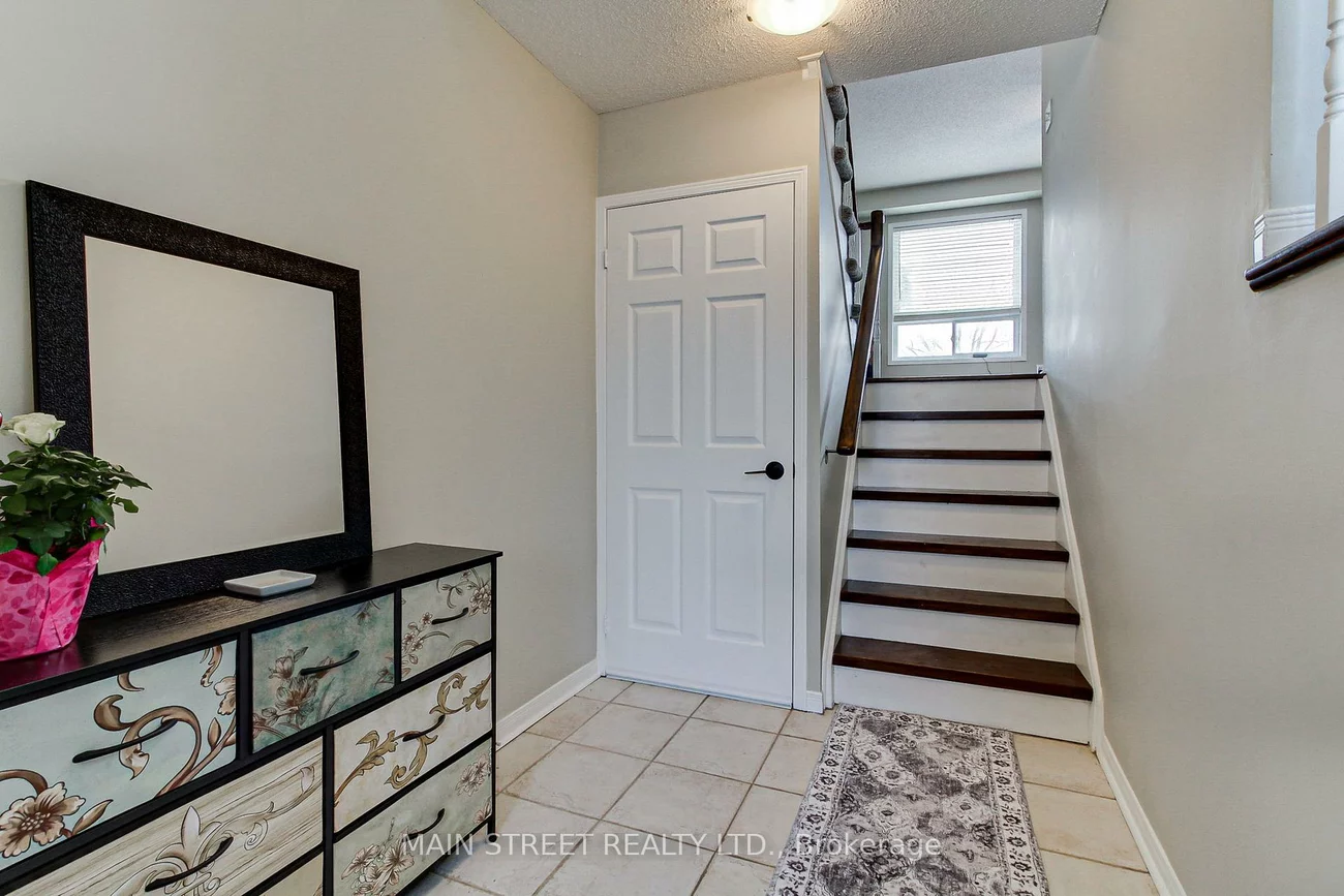 75, Baywell, Bayview Wellington, Aurora