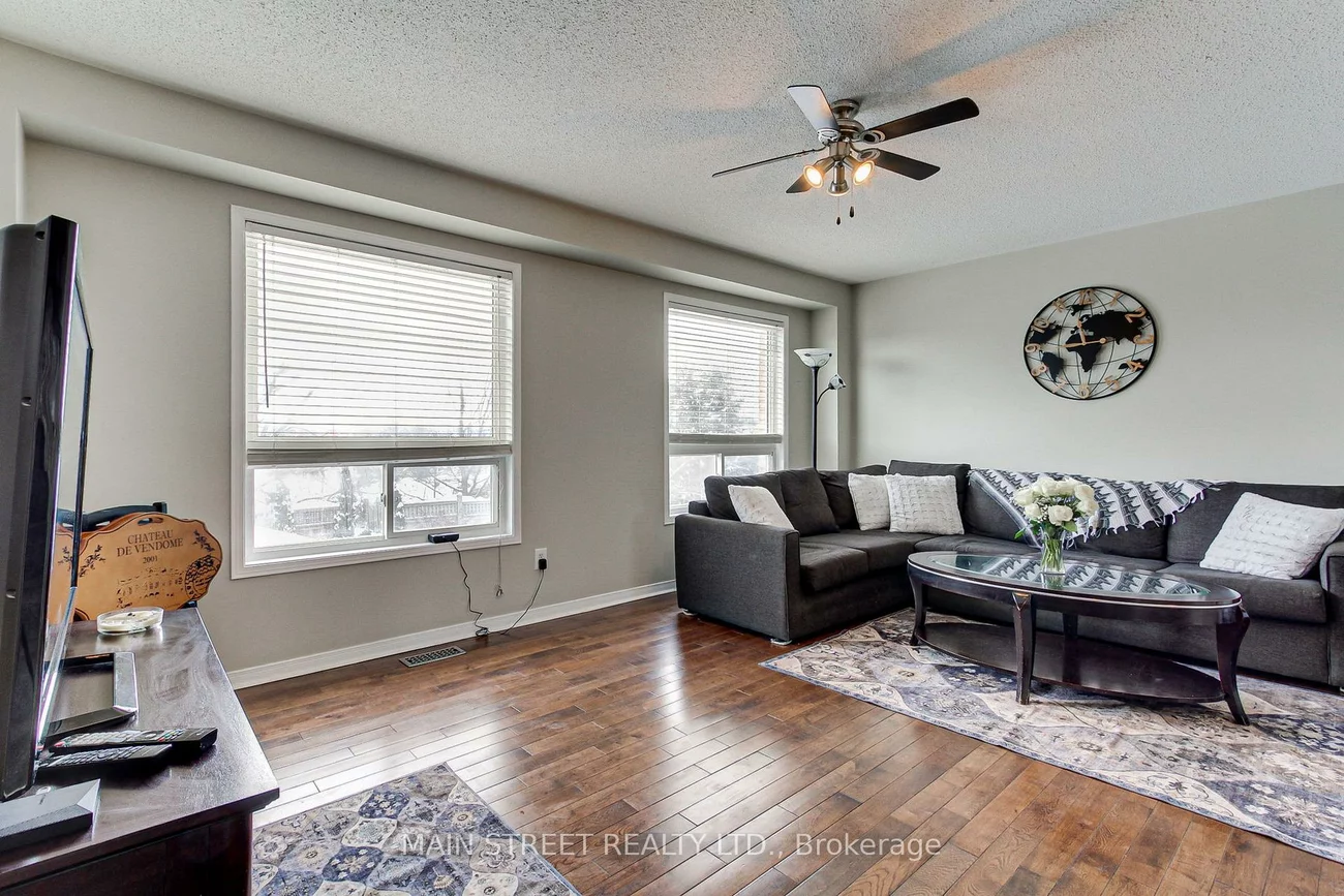 75, Baywell, Bayview Wellington, Aurora