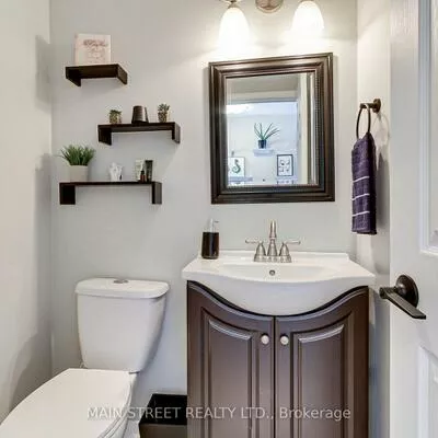 75, Baywell, Bayview Wellington, Aurora