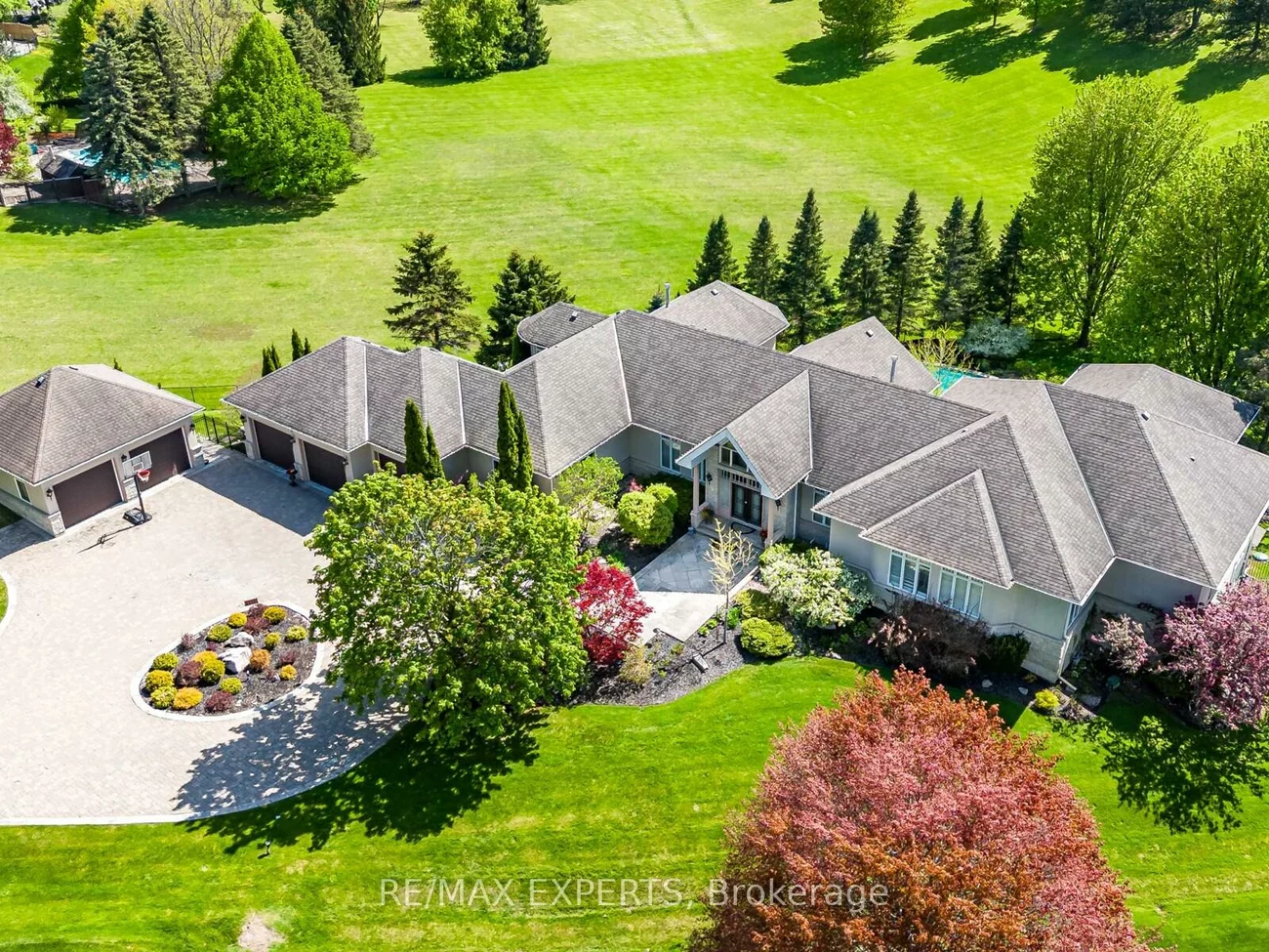 8, Alm, Aurora Estates, Aurora
