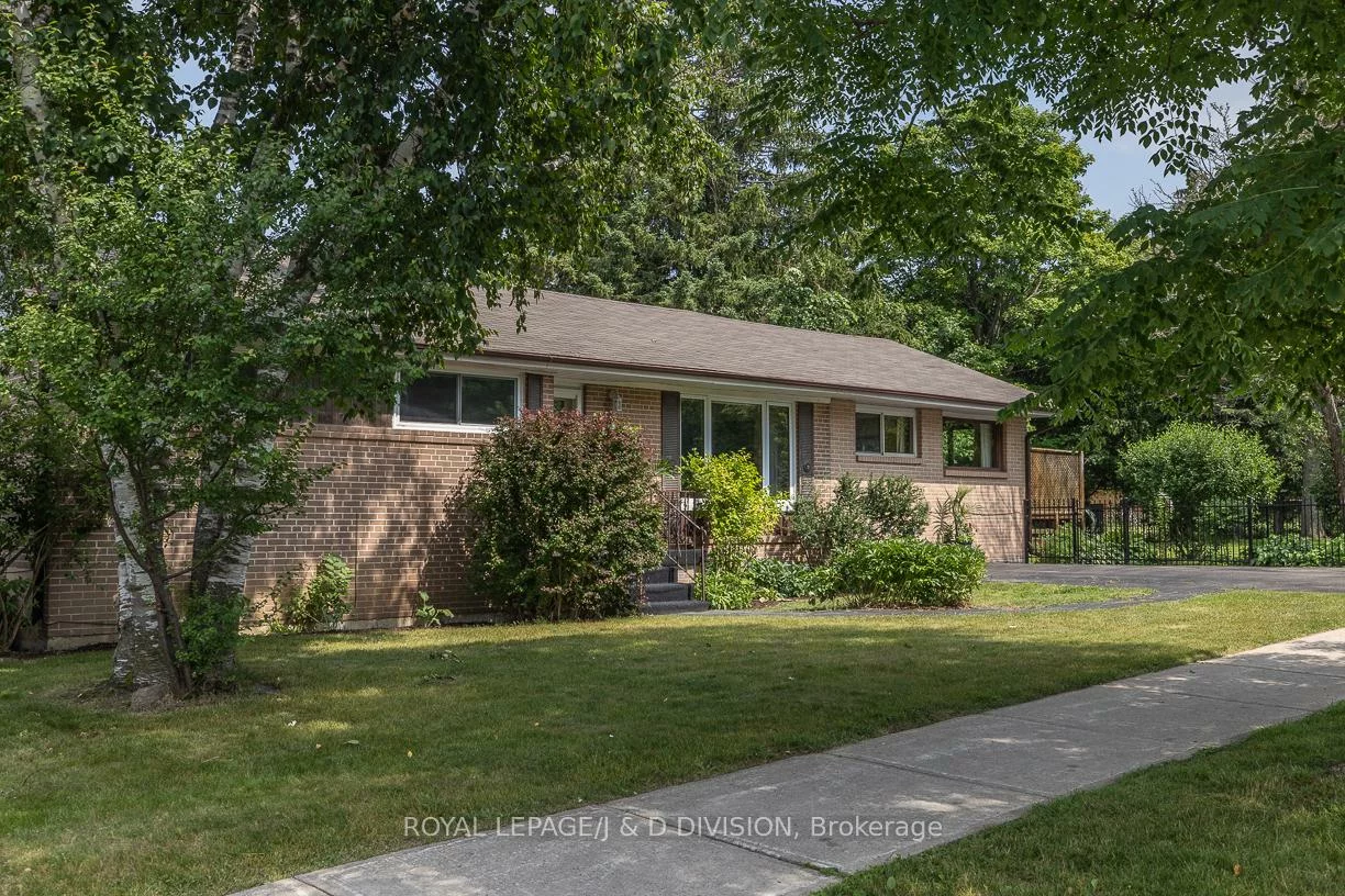87, Child, Aurora Highlands, Aurora