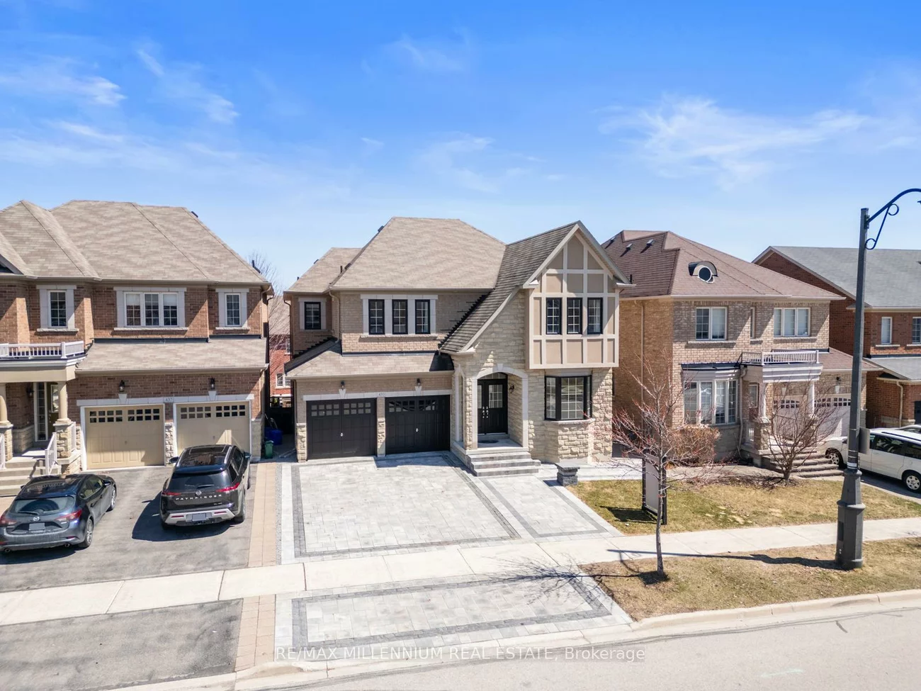433, Mavrinac, Bayview Northeast, Aurora