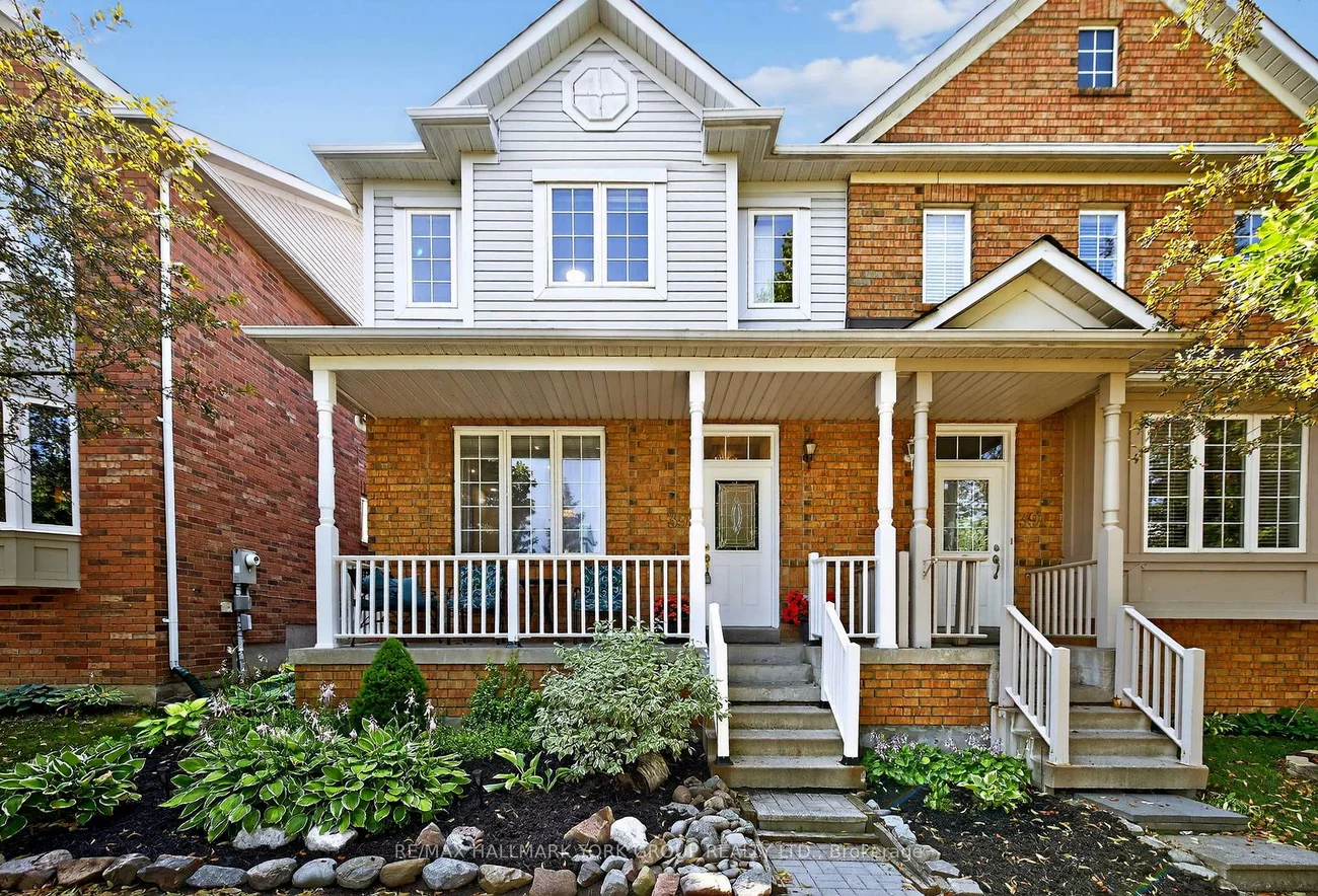 393, Hollandview, Bayview Wellington, Aurora
