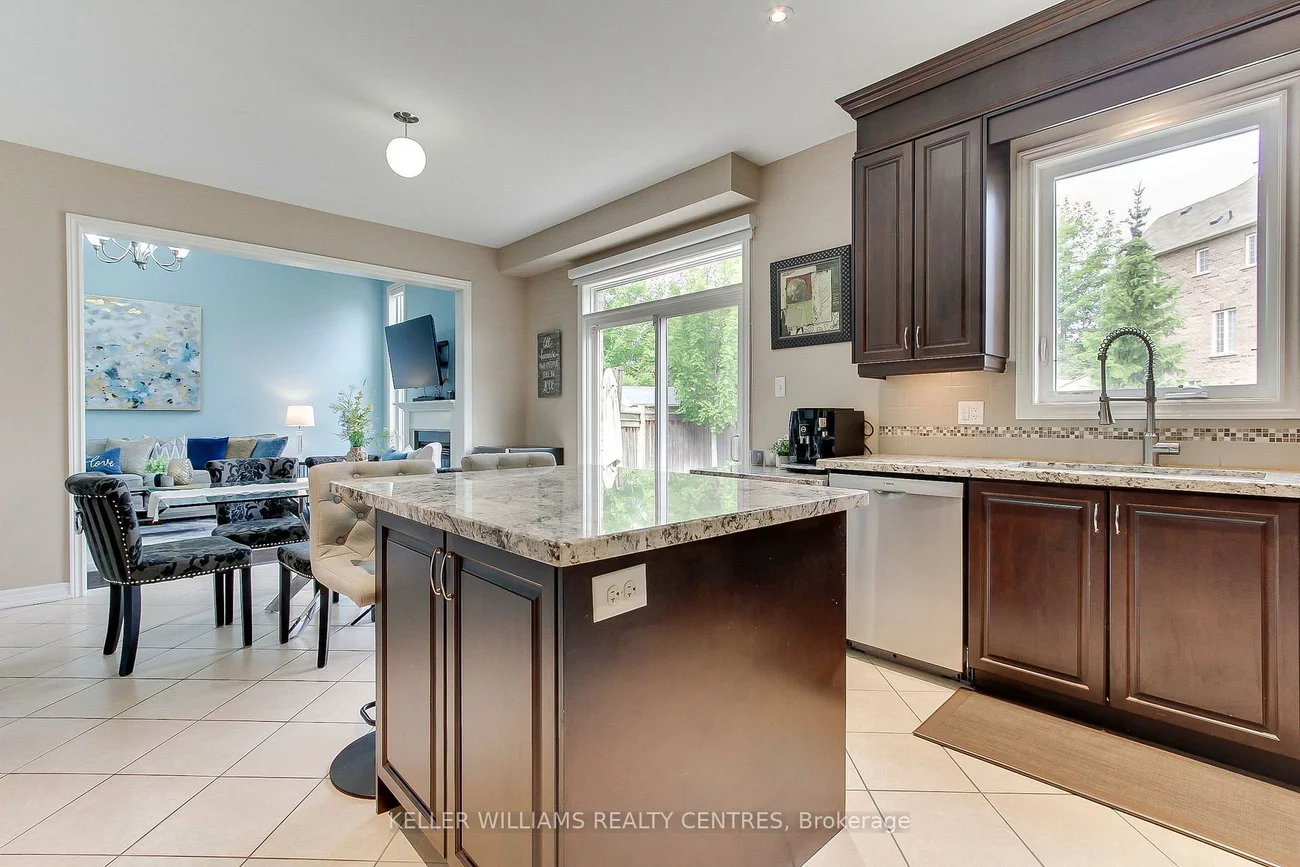 56, Pointon, Bayview Northeast, Aurora