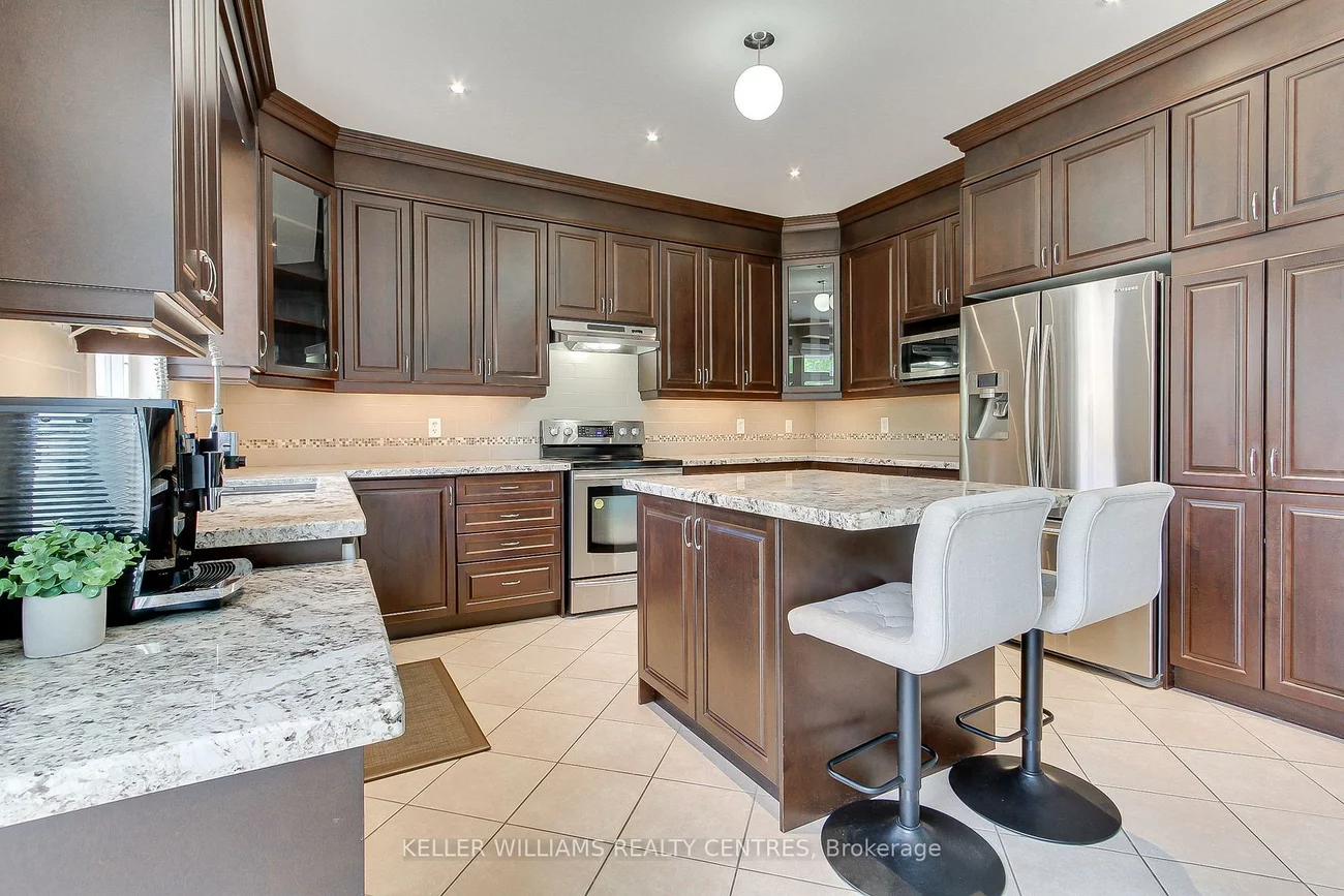 56, Pointon, Bayview Northeast, Aurora