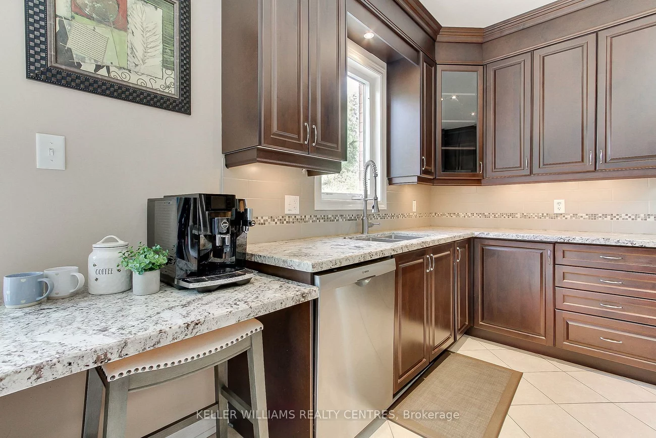 56, Pointon, Bayview Northeast, Aurora