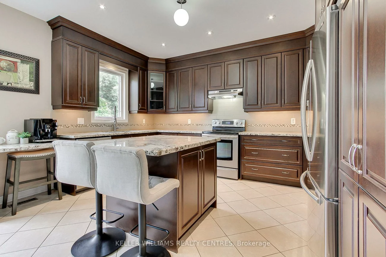 56, Pointon, Bayview Northeast, Aurora