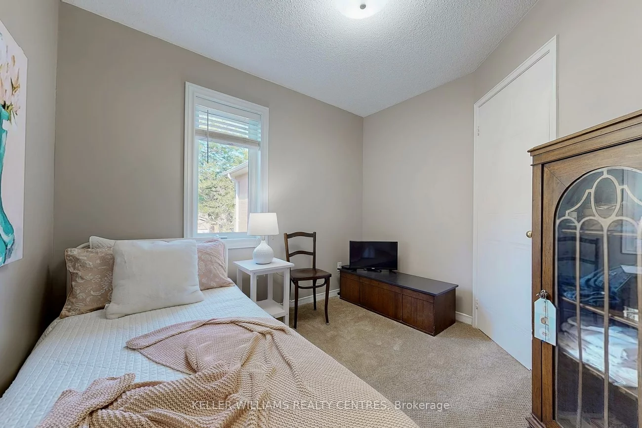 42, Covent, Aurora Highlands, Aurora