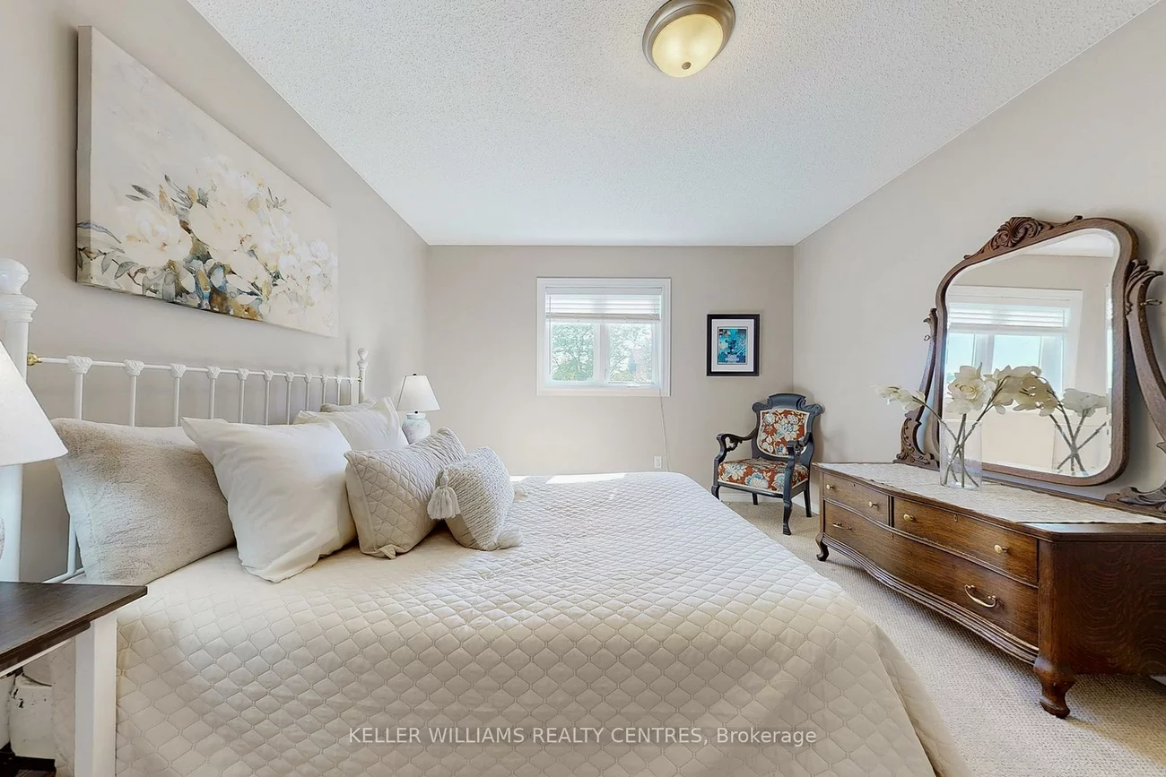 42, Covent, Aurora Highlands, Aurora