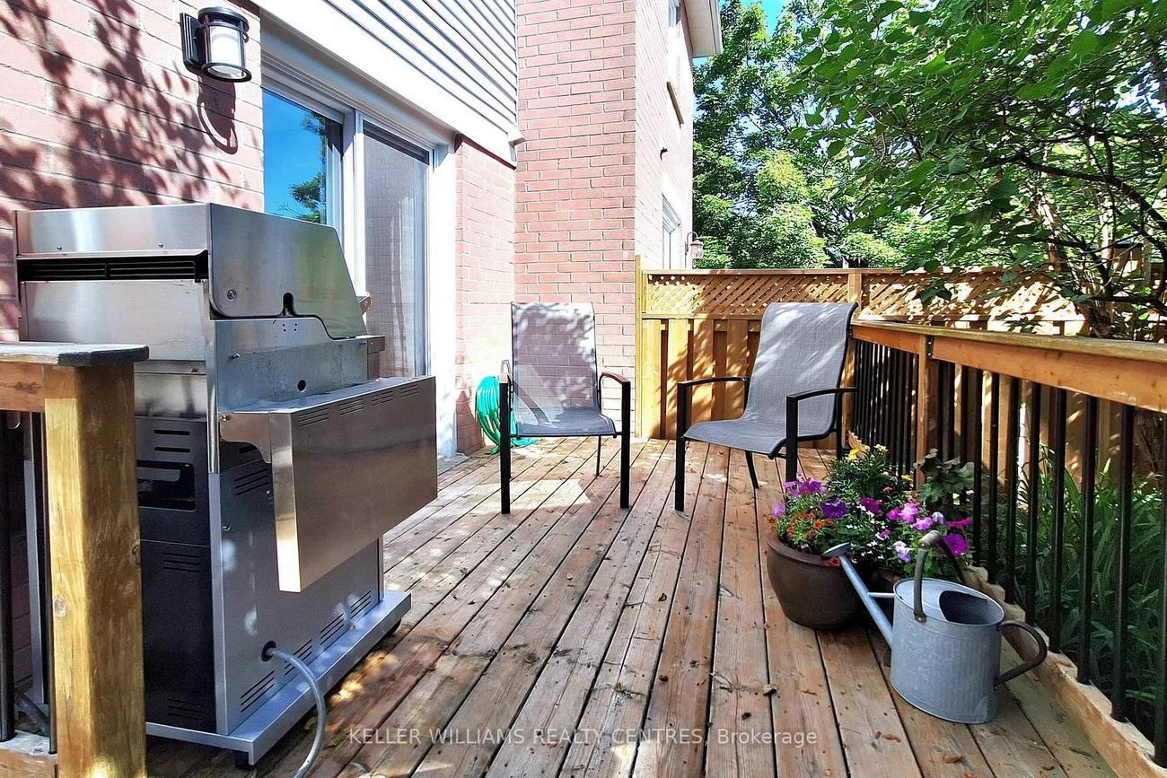 42, Covent, Aurora Highlands, Aurora