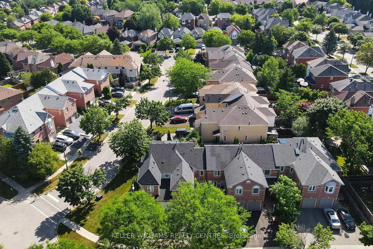 42, Covent, Aurora Highlands, Aurora