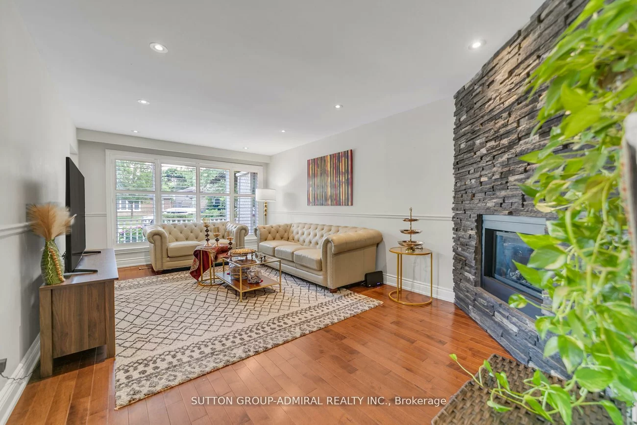 10, Kitimat, Aurora Heights, Aurora