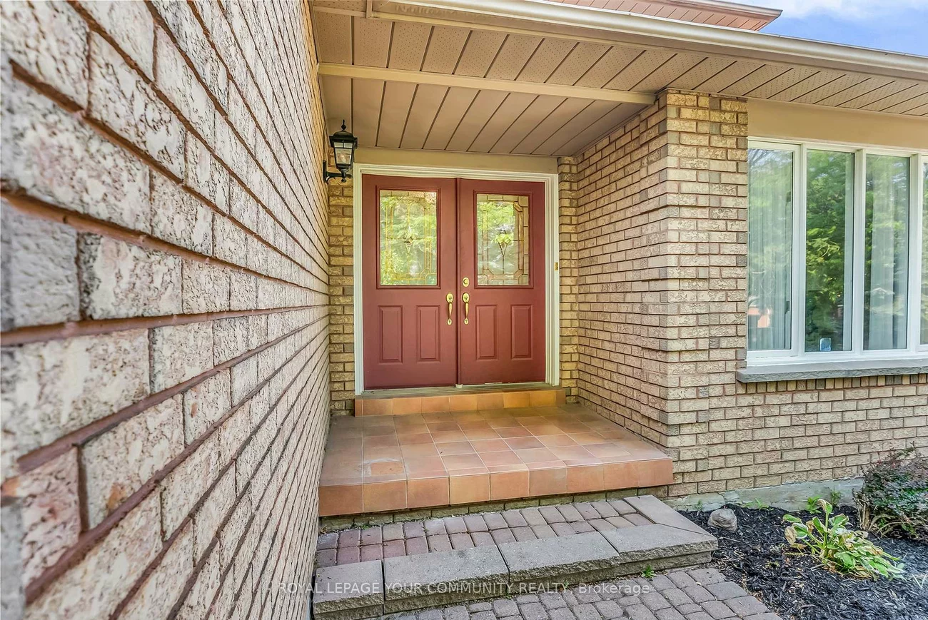 55, Lensmith, Aurora Highlands, Aurora