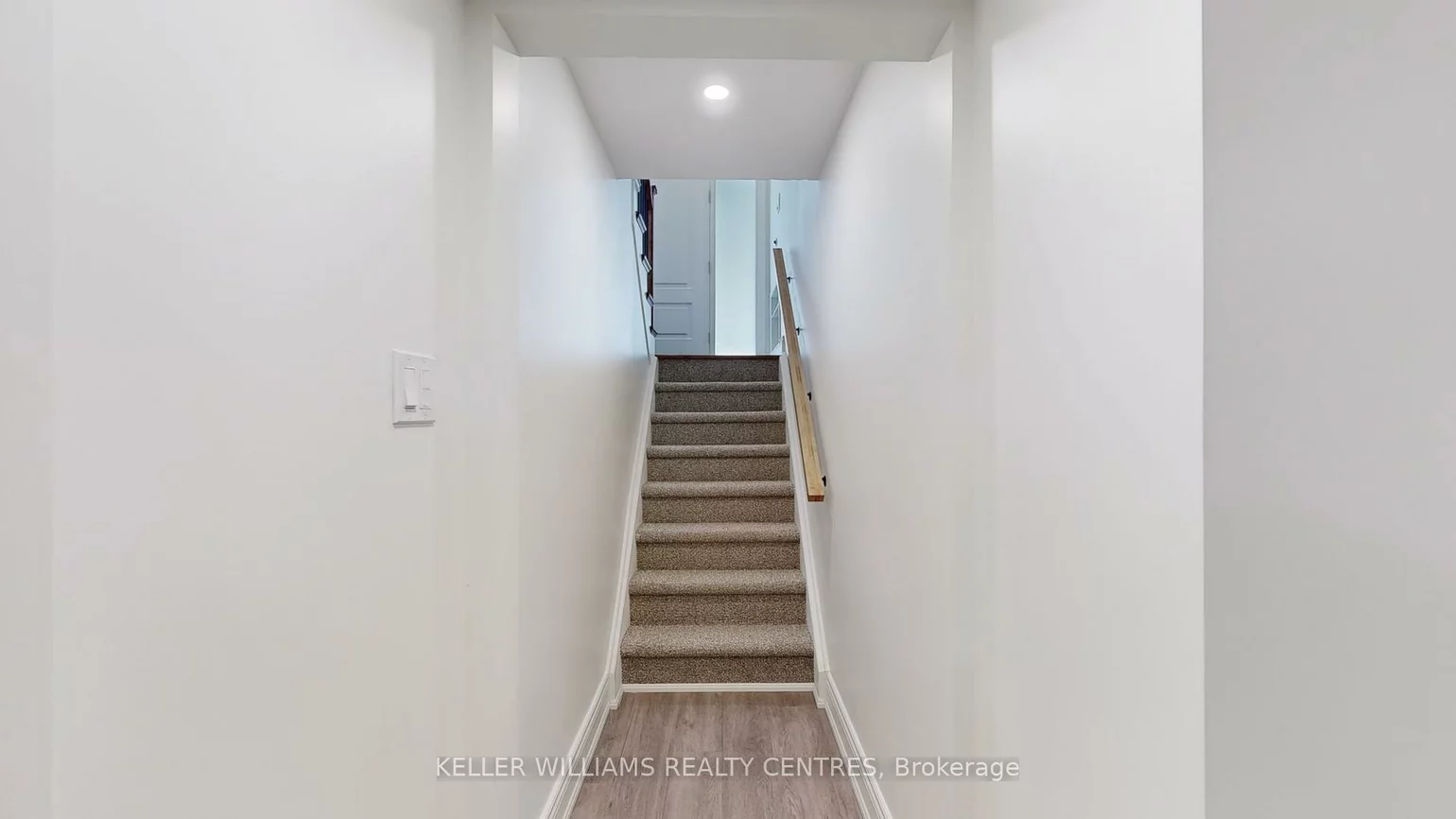 14, Algonquin, Aurora Heights, Aurora