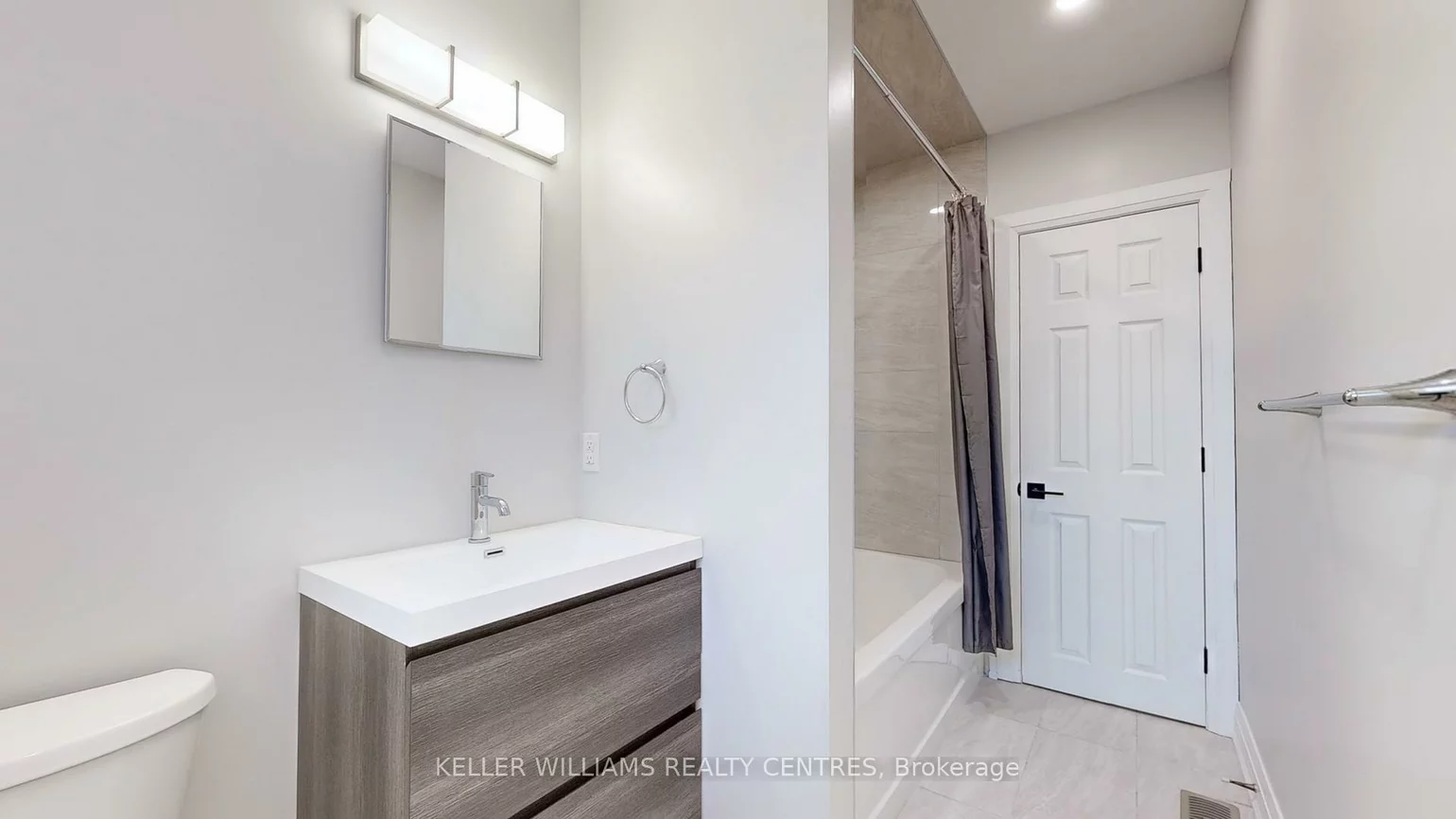 14, Algonquin, Aurora Heights, Aurora