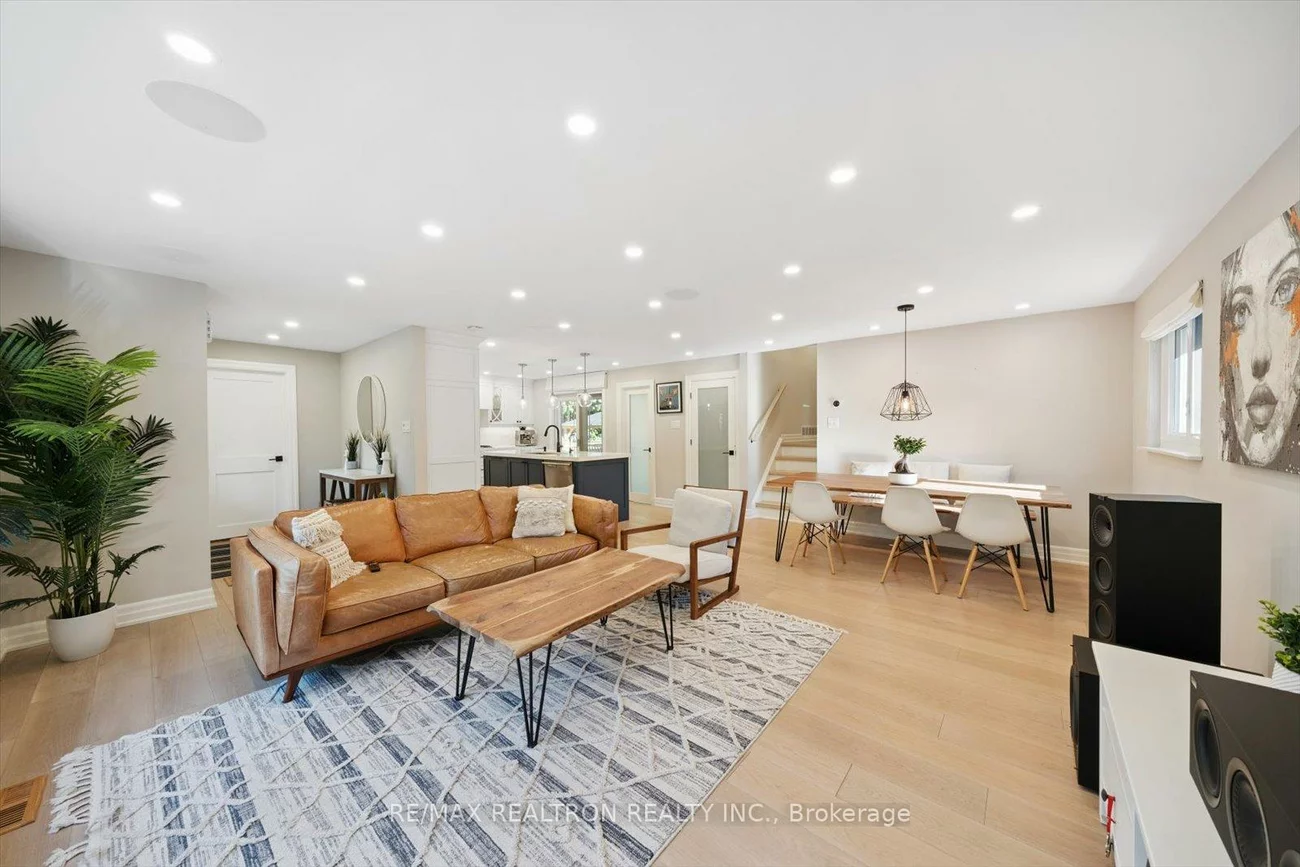 89, Devins, Aurora Heights, Aurora