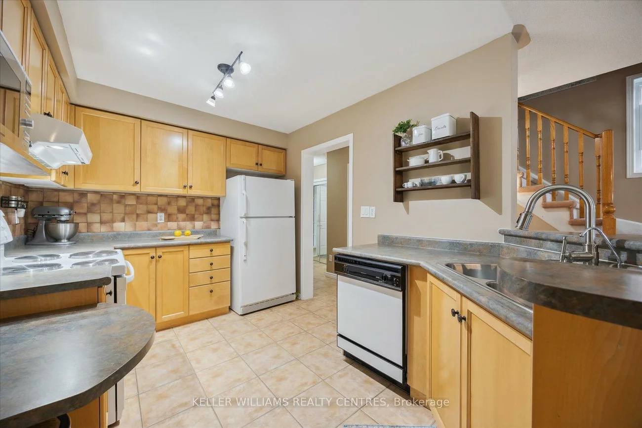 11, Snedden, Bayview Wellington, Aurora