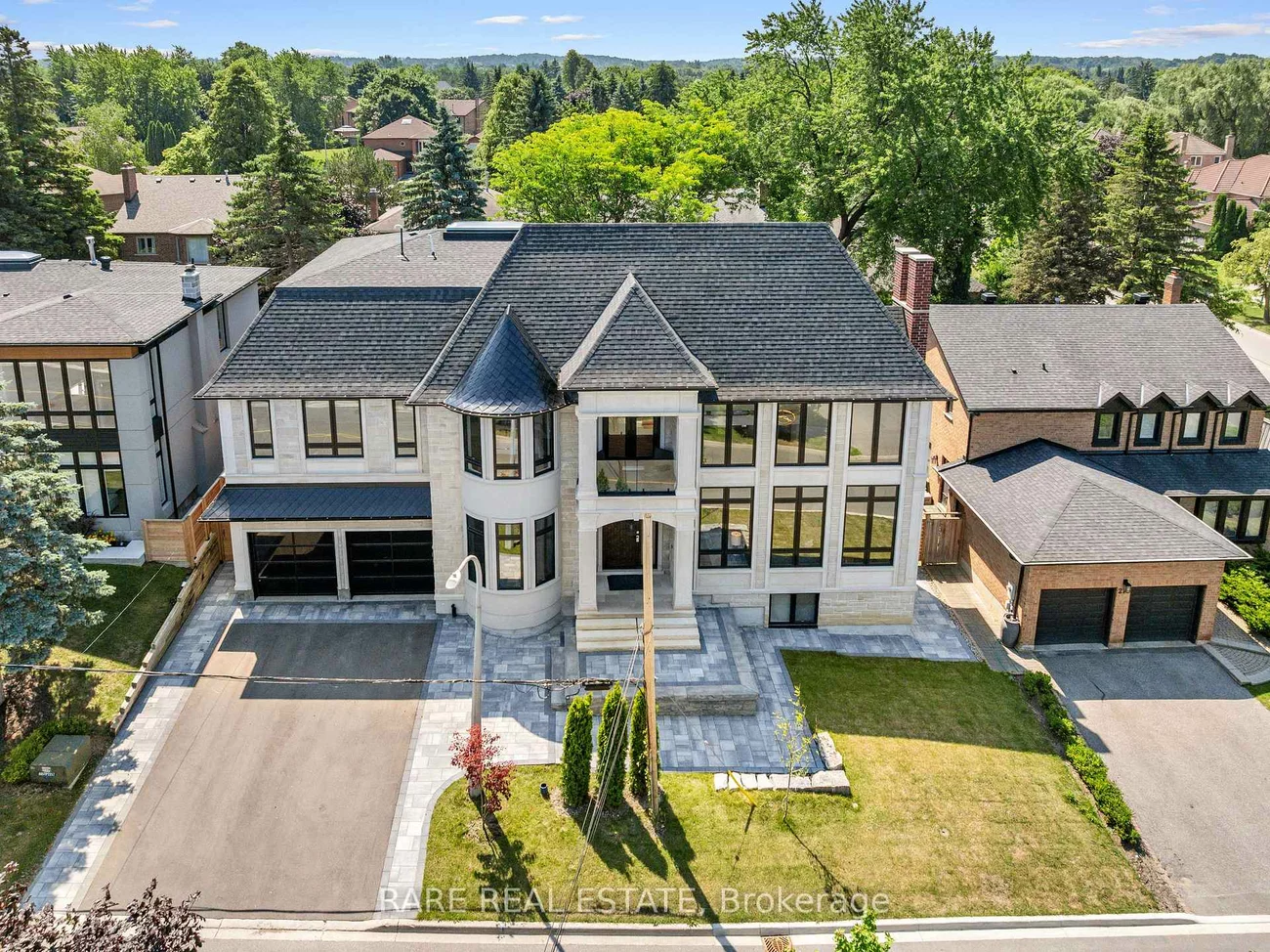 211, Kennedy, Aurora Village, Aurora