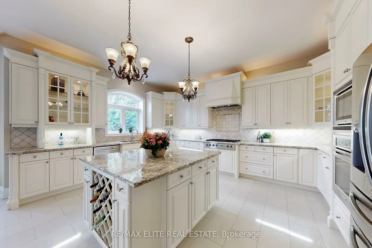 59, Carisbrooke, Bayview Southeast, Aurora