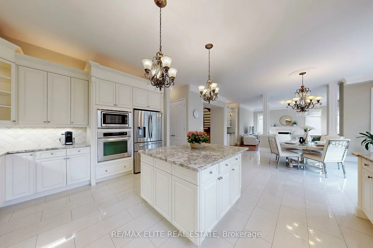 59, Carisbrooke, Bayview Southeast, Aurora