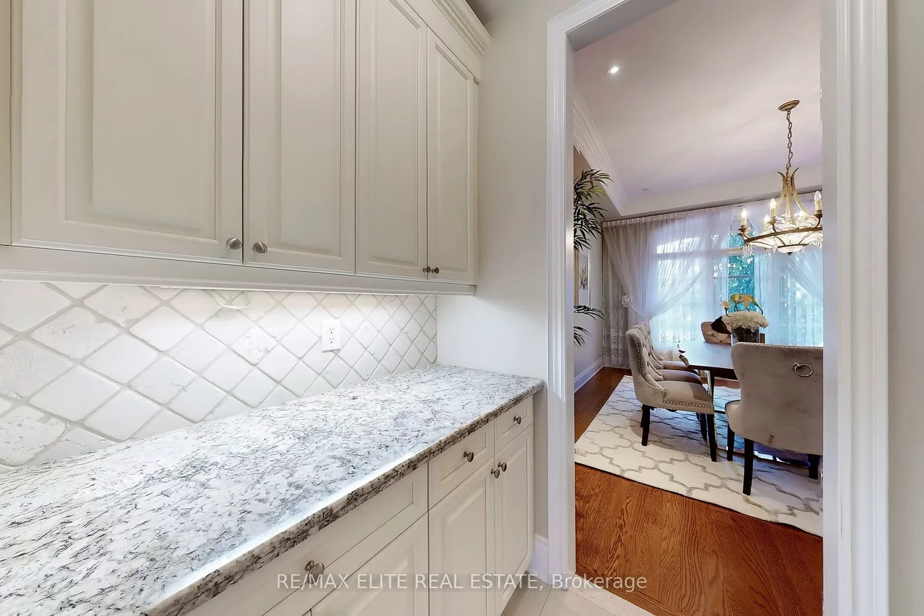 59, Carisbrooke, Bayview Southeast, Aurora