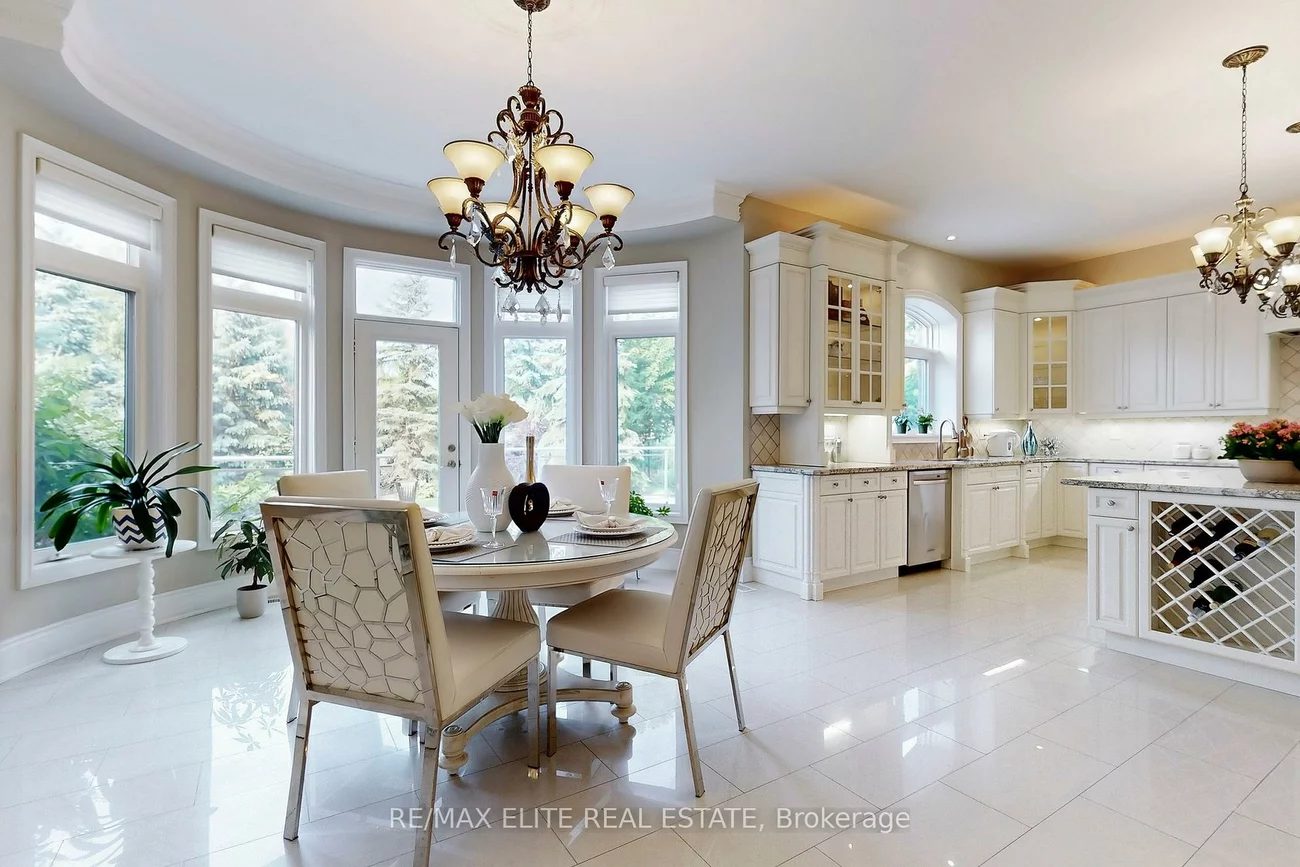 59, Carisbrooke, Bayview Southeast, Aurora