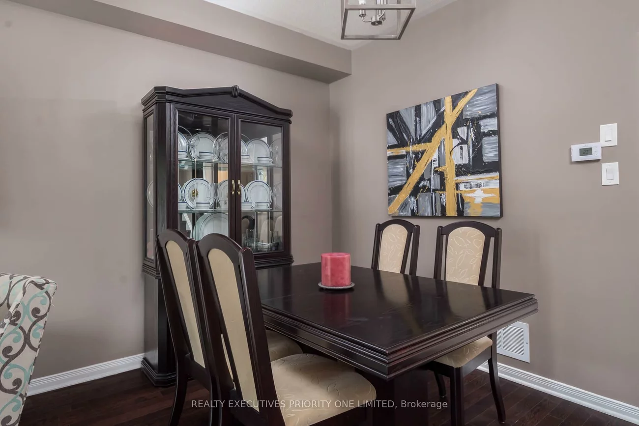 372, John West, Bayview Wellington, Aurora