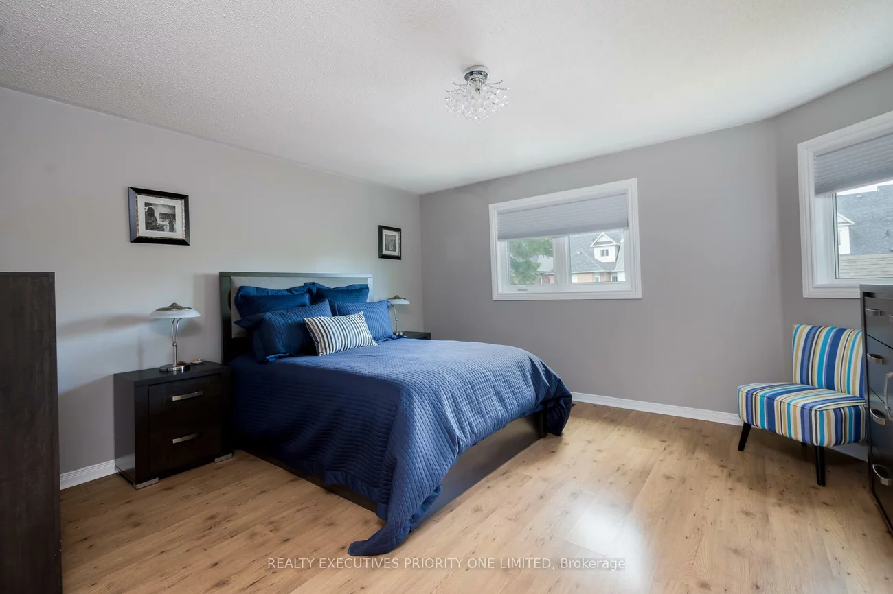 372, John West, Bayview Wellington, Aurora