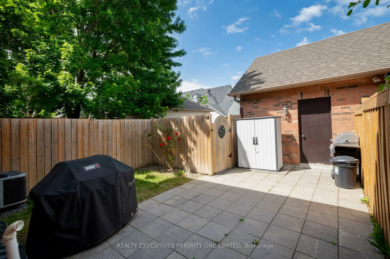 372, John West, Bayview Wellington, Aurora