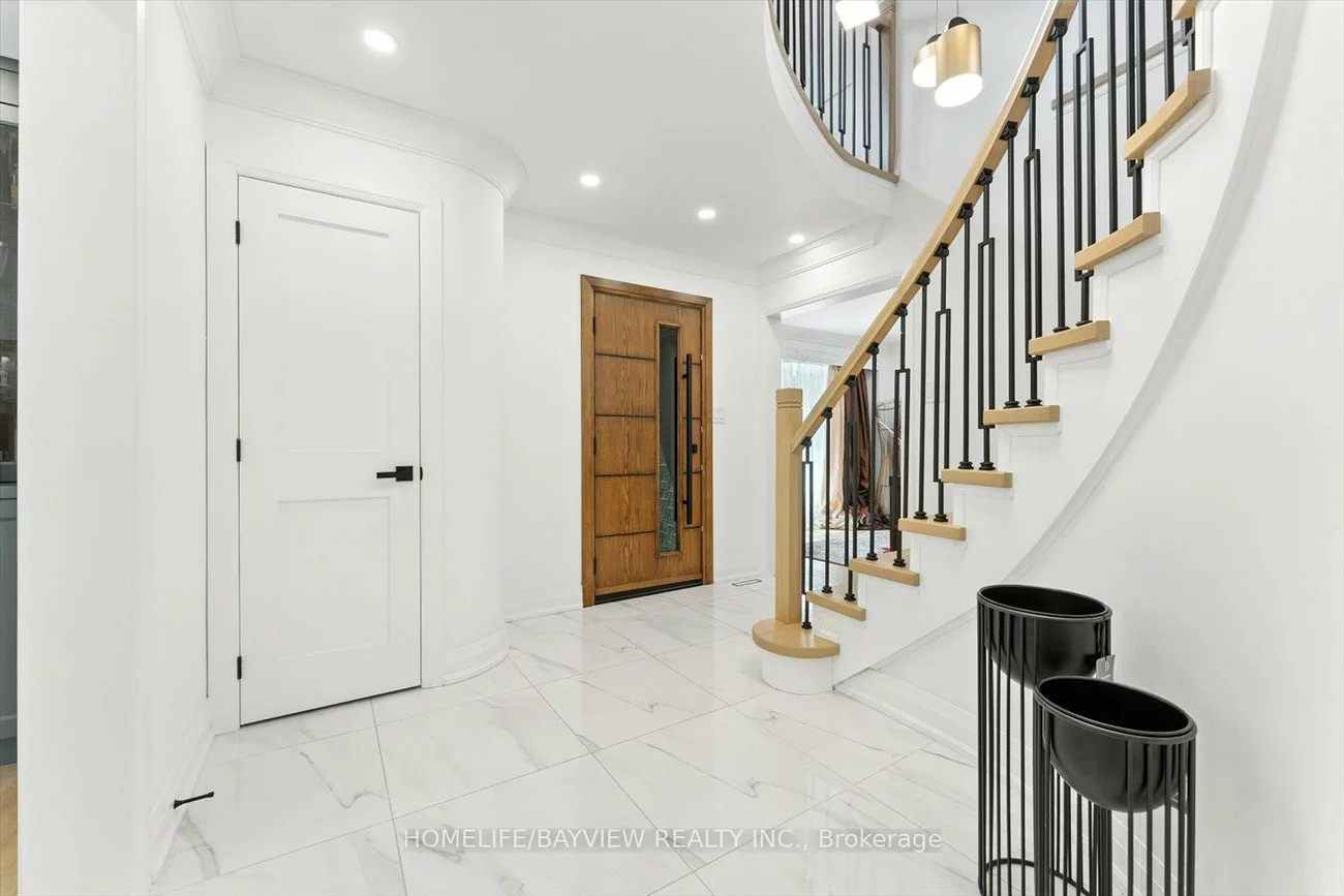 106, Crawford Rose, Aurora Heights, Aurora