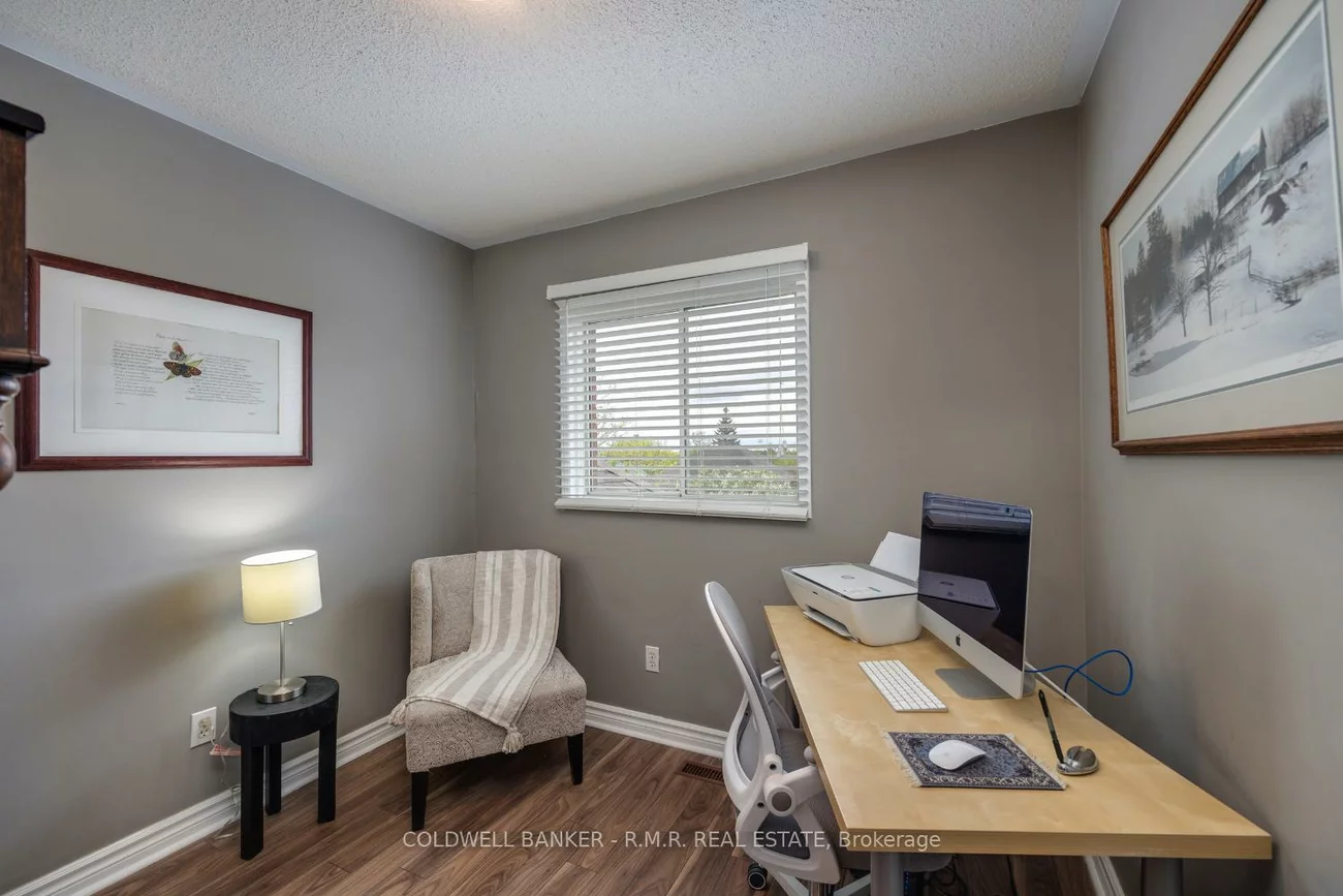 32, Mugford, Bayview Wellington, Aurora