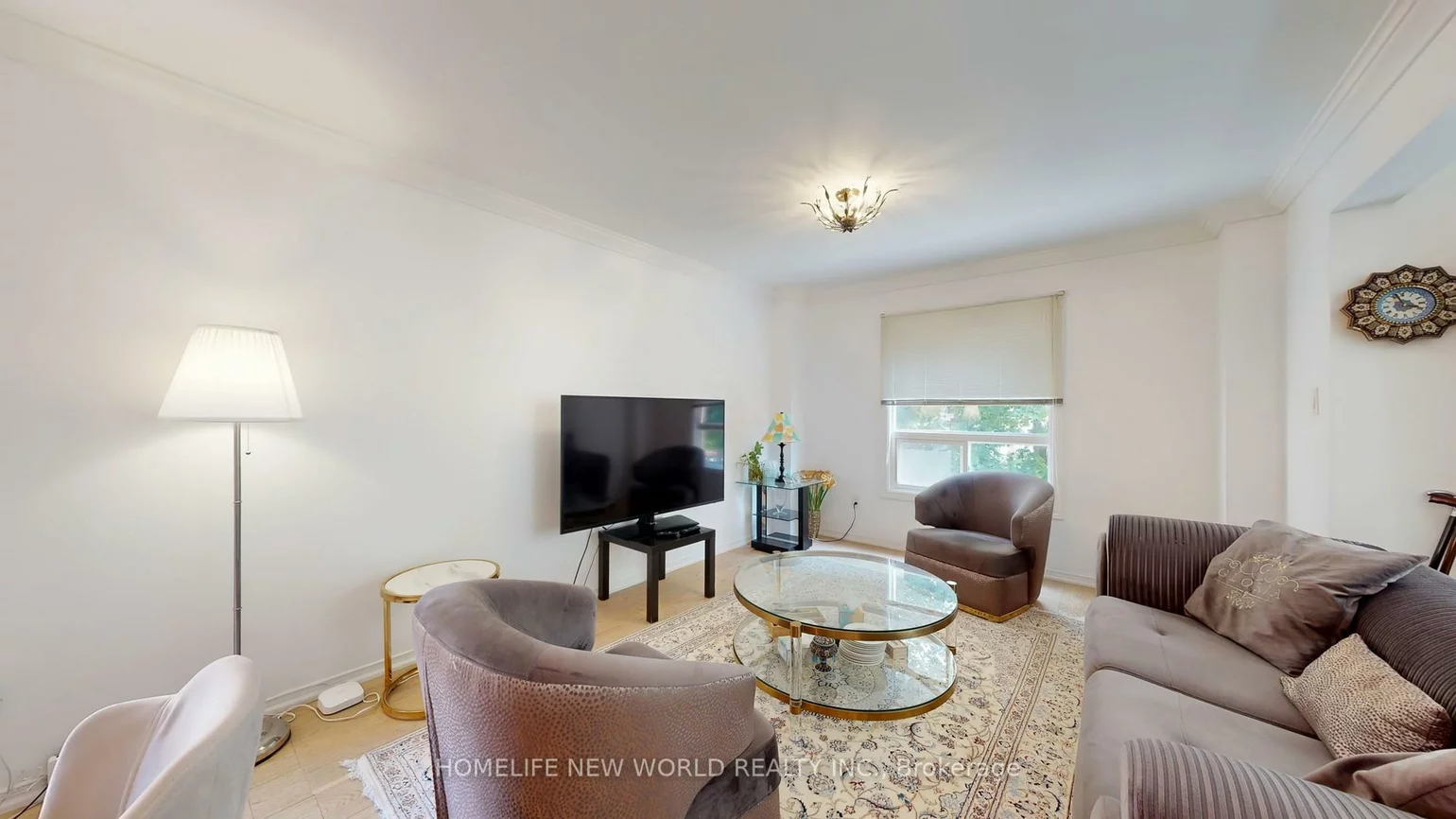19, Chadburn, Hills of St Andrew, Aurora