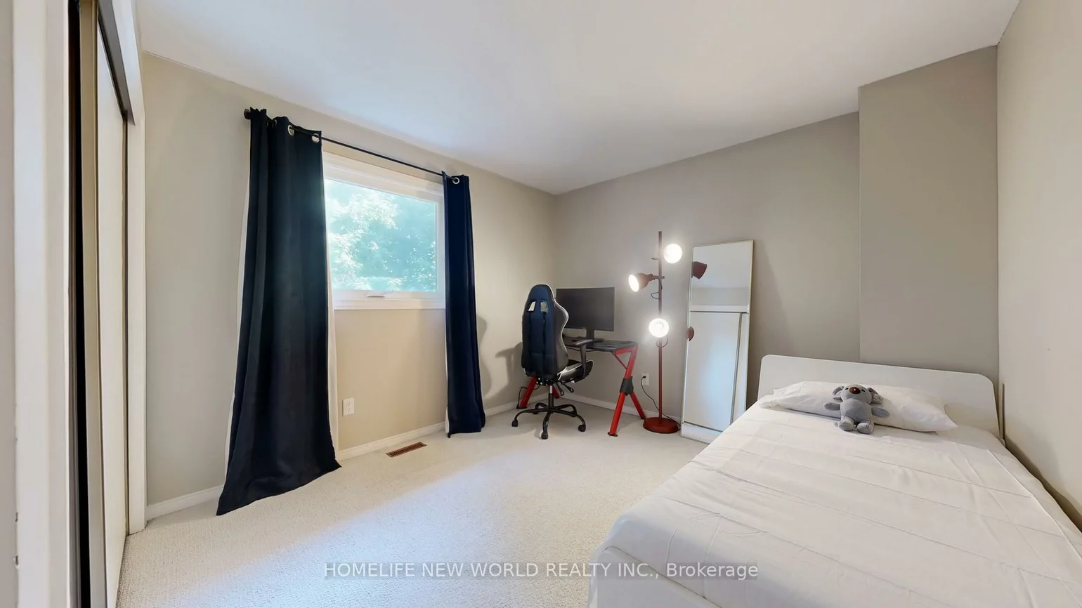 19, Chadburn, Hills of St Andrew, Aurora