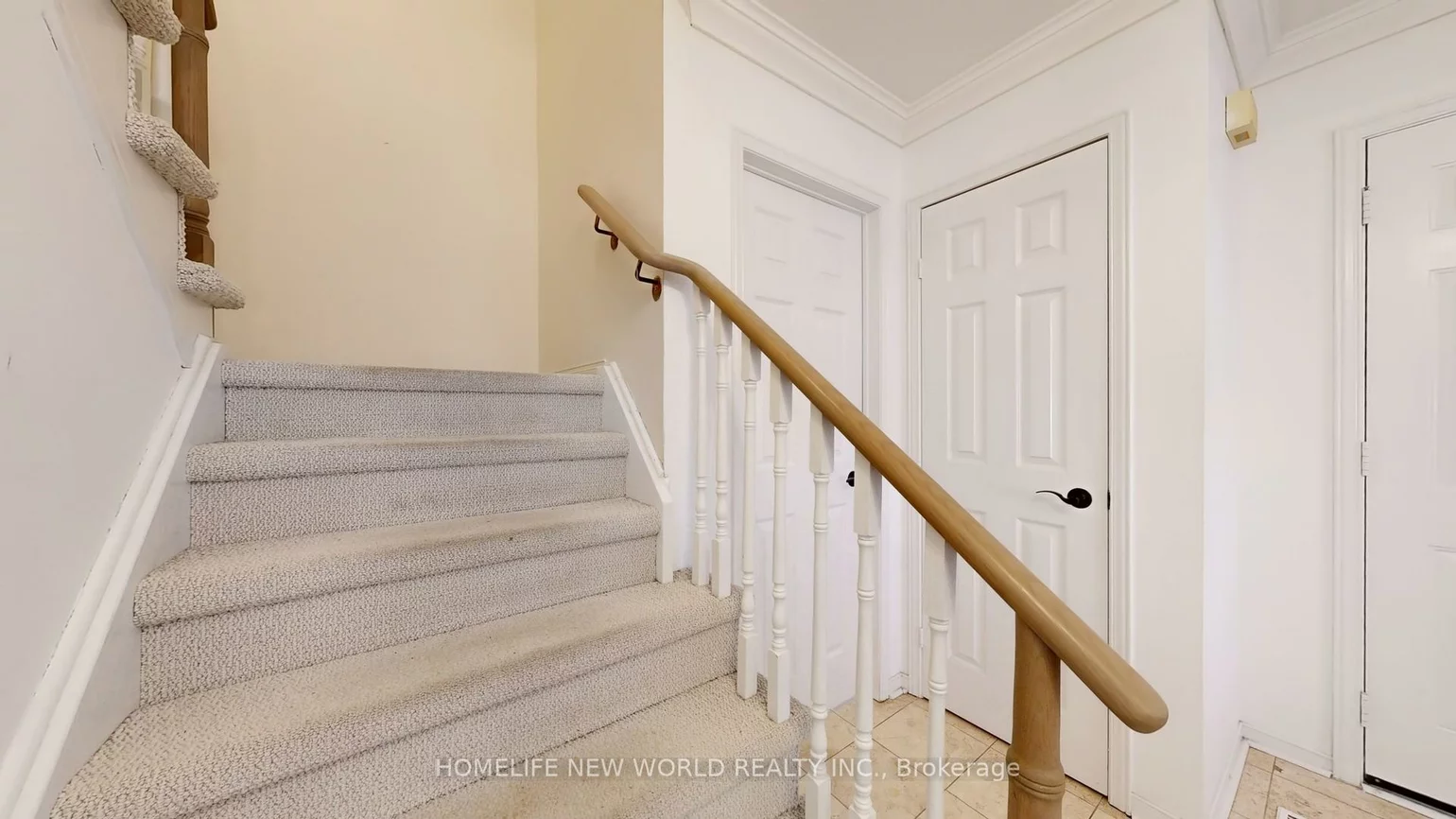19, Chadburn, Hills of St Andrew, Aurora