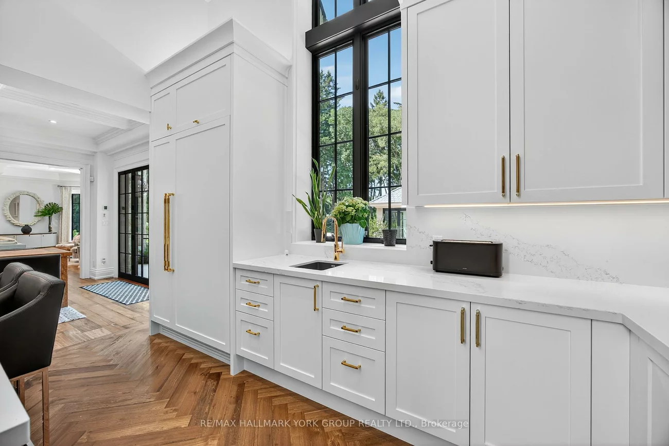 108, Kennedy, Aurora Village, Aurora