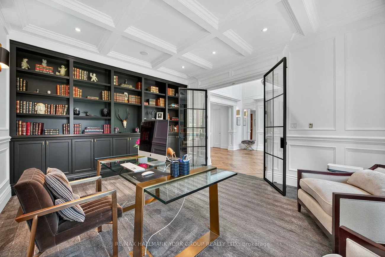 108, Kennedy, Aurora Village, Aurora