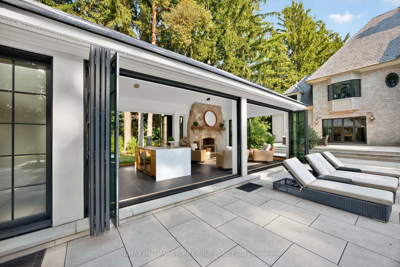 108, Kennedy, Aurora Village, Aurora