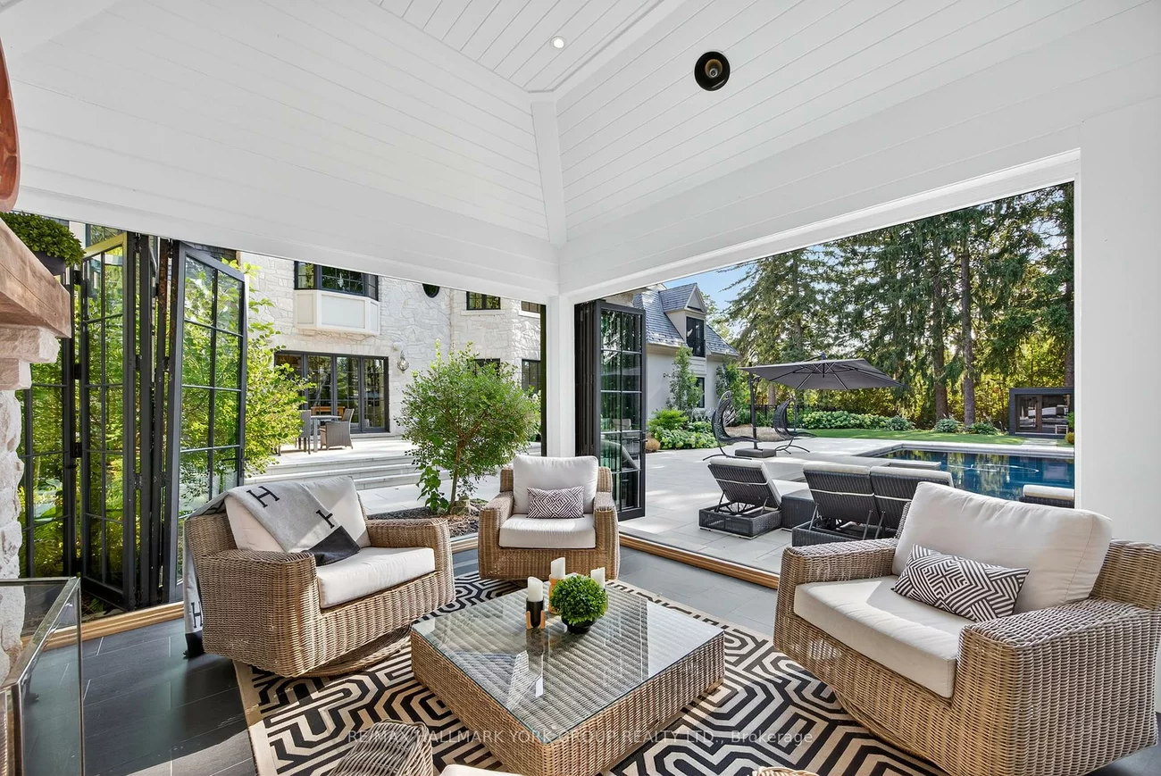 108, Kennedy, Aurora Village, Aurora