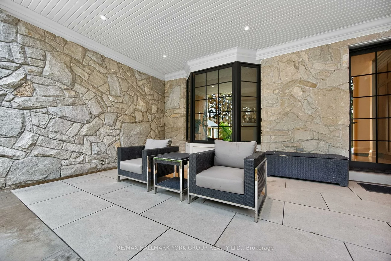 108, Kennedy, Aurora Village, Aurora